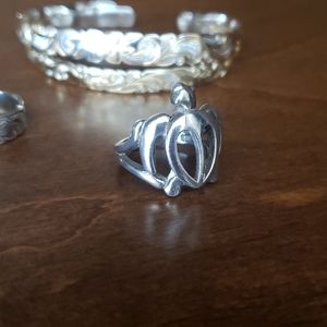 Sterling Silver Ring 🌺